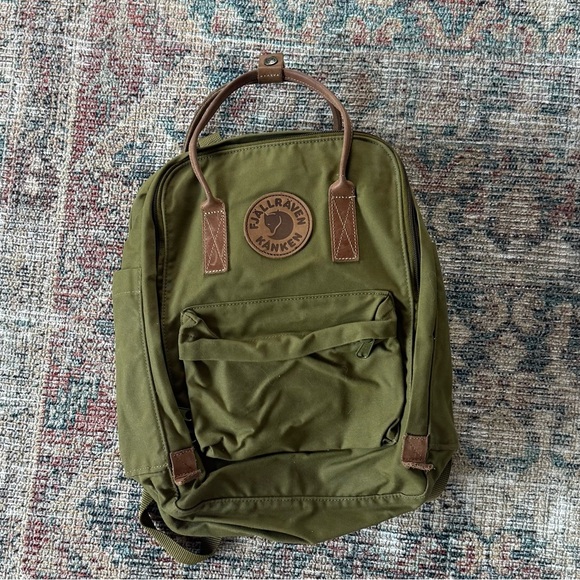 Fjallraven Kånken 15in Laptop Olive Green Backpack